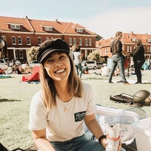 Meet your Posher, Lauren